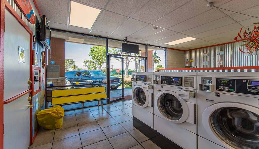 How to Use Commercial Laundry Machines Lucy's Laundry and Dry Cleaning